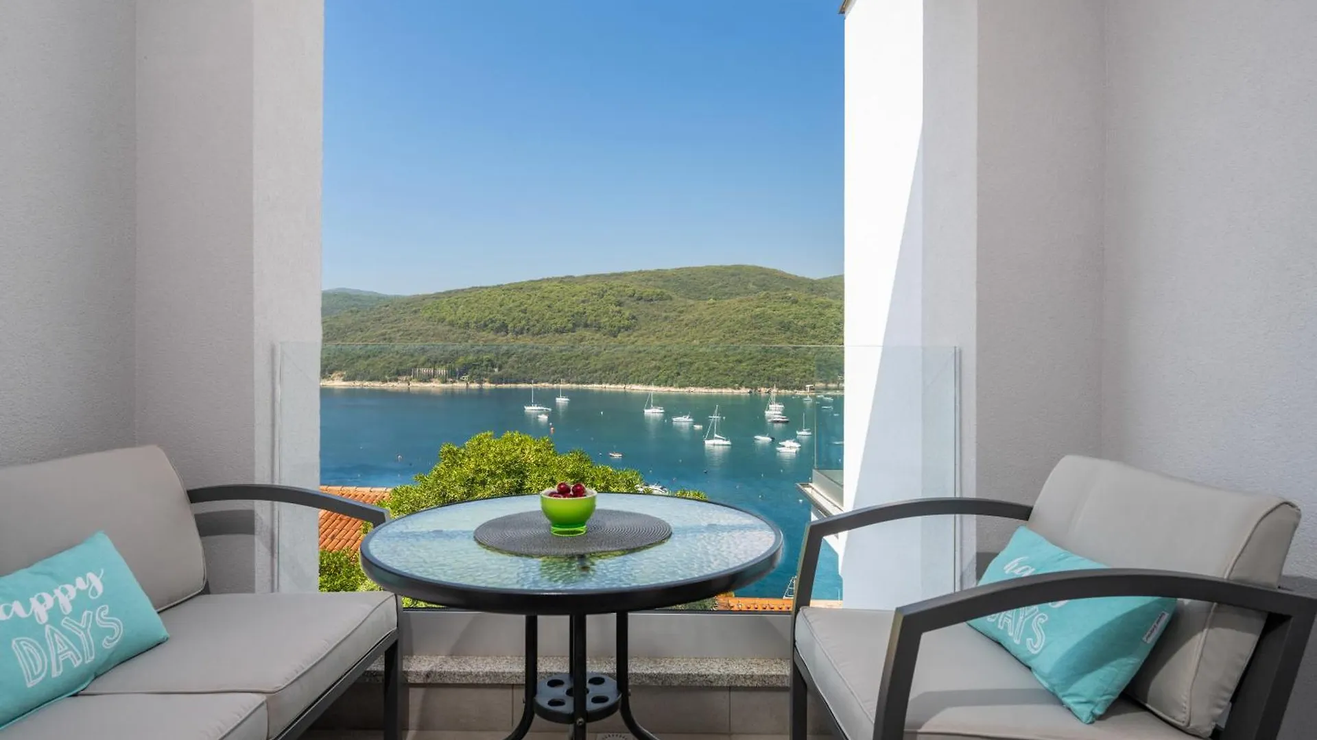 Apartment Mirella 2 Rabac 0*,