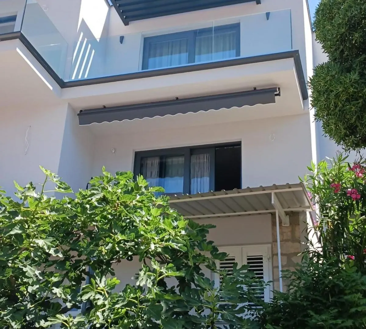 Apartment Mirella 2